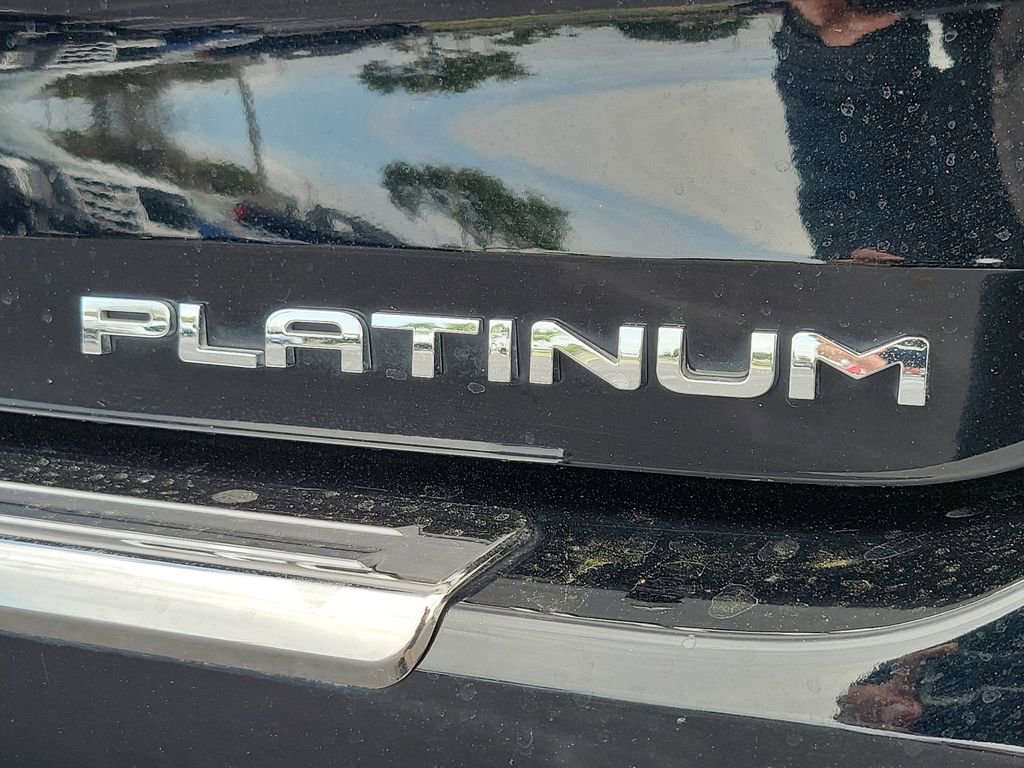 Used 2021 Toyota Highlander Platinum image 10