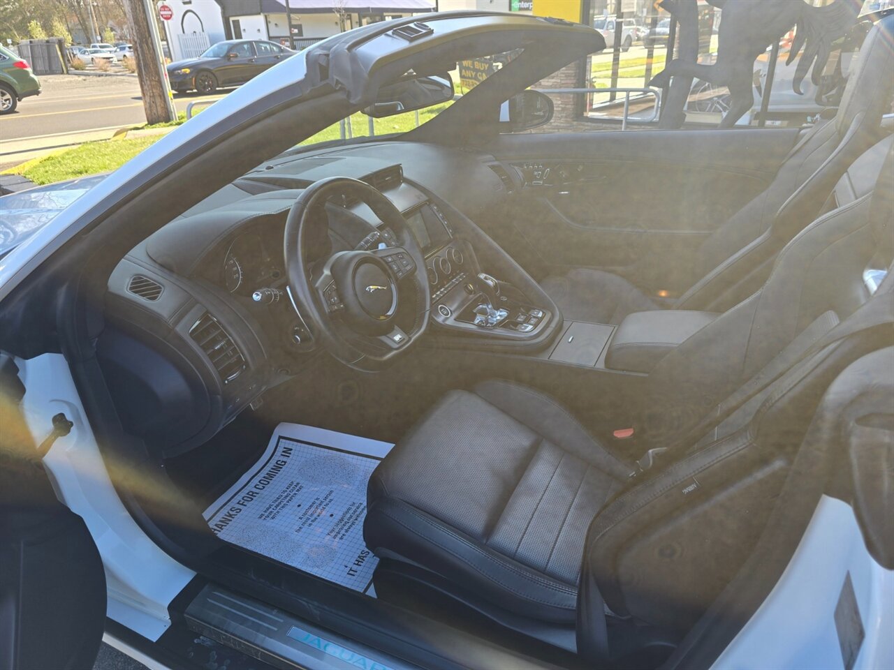 Used 2018 Jaguar F-TYPE R image 18