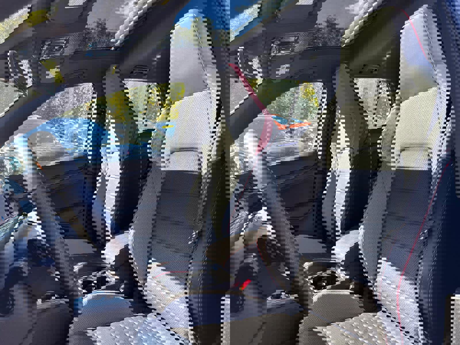 Used 2022 Volkswagen GTI SE image 14