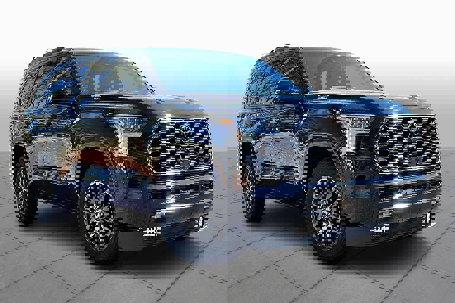 Used 2024 Toyota Sequoia Platinum image 3