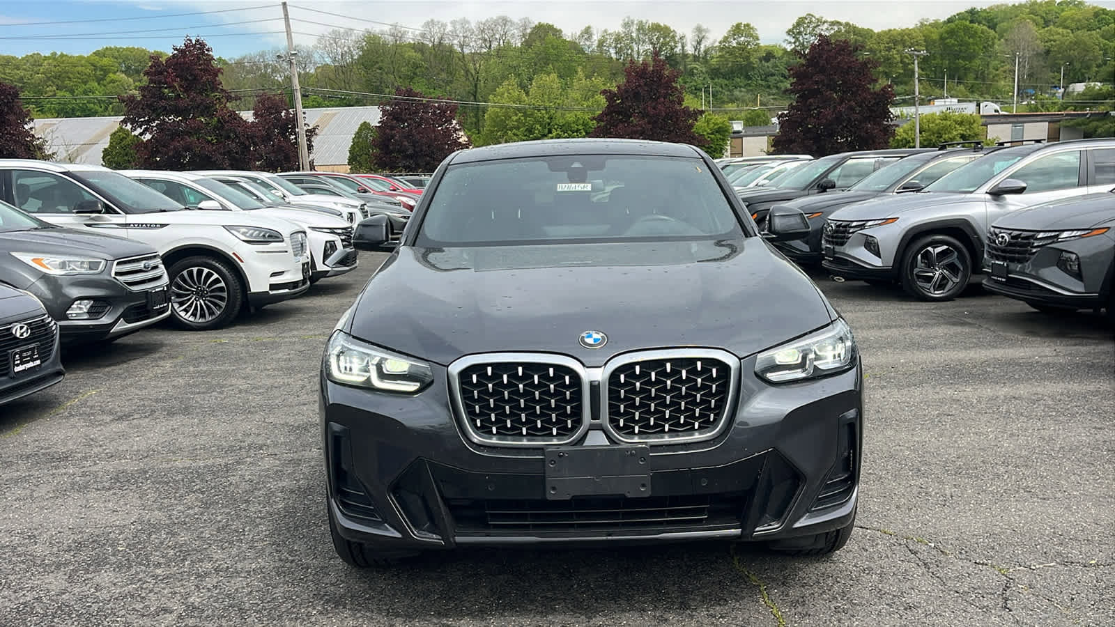 Used 2024 BMW X4 xDrive30i w/ Premium Package AWD/4WD image 2
