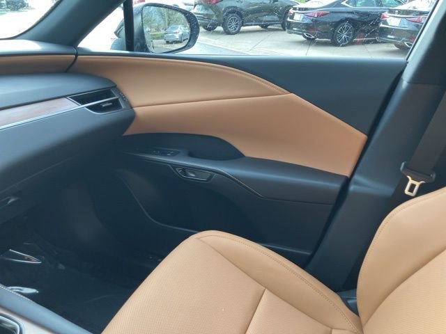 Used 2025 Lexus RX 350 Premium w/ Accessory Package image 29