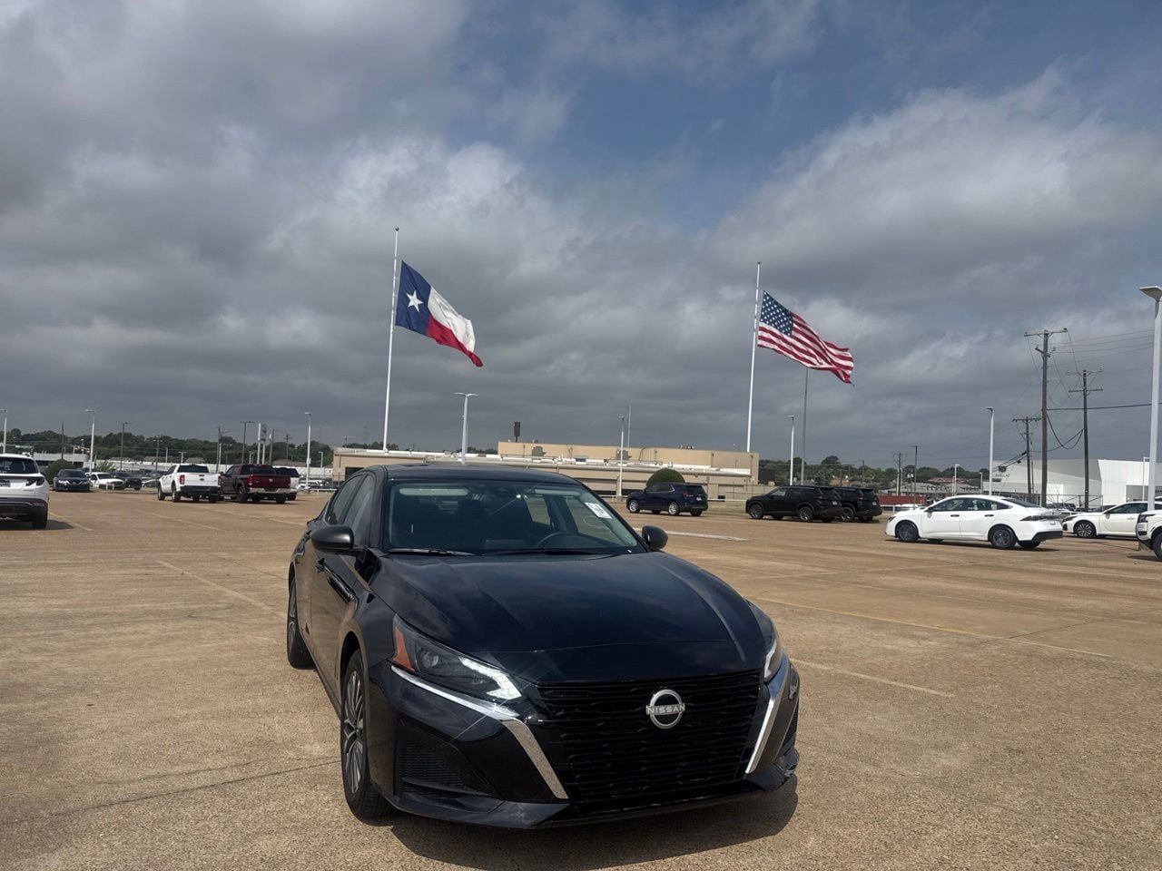 Certified 2026 Nissan Altima 2.5 SV AWD/4WD image 3
