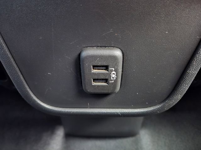 Used 2021 Chevrolet Equinox LT image 29