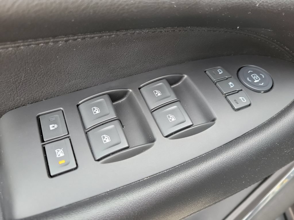Used 2017 Cadillac Escalade Luxury AWD/4WD image 21