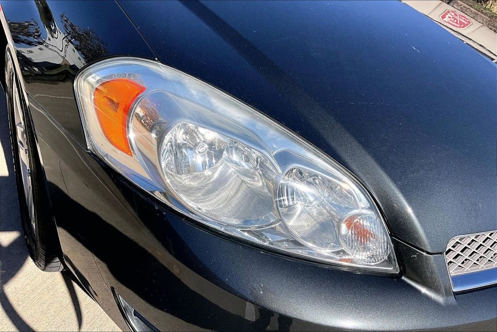 Used 2014 Chevrolet Impala LT w/ LT Sunroof Package image 36