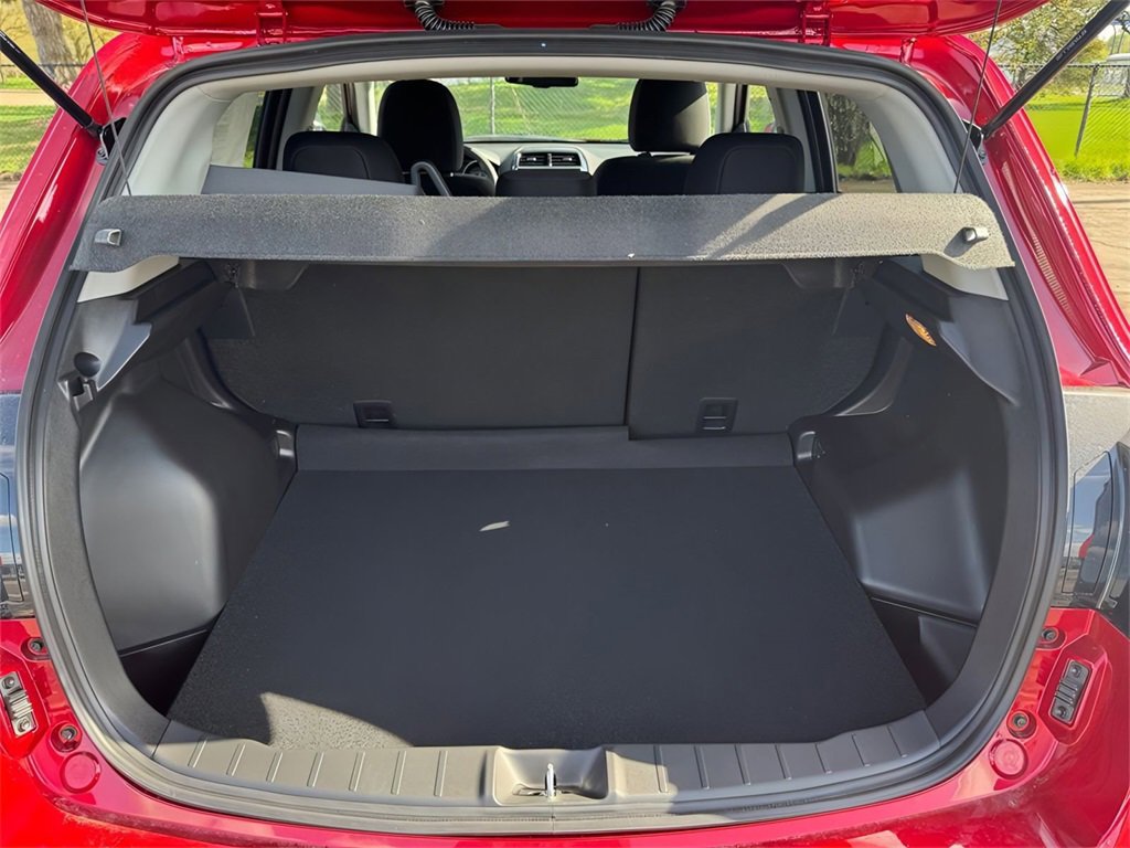 New 2025 Mitsubishi Outlander Sport LE image 30
