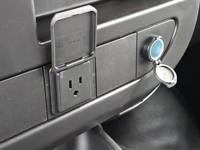 New 2025 GMC Savana 3500 Extended w/ Driver Convenience Package image 32