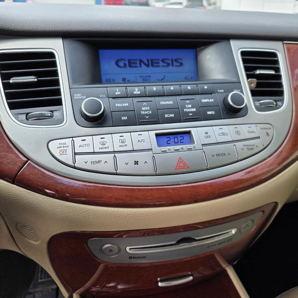 Used 2013 Hyundai Genesis 3.8 image 18