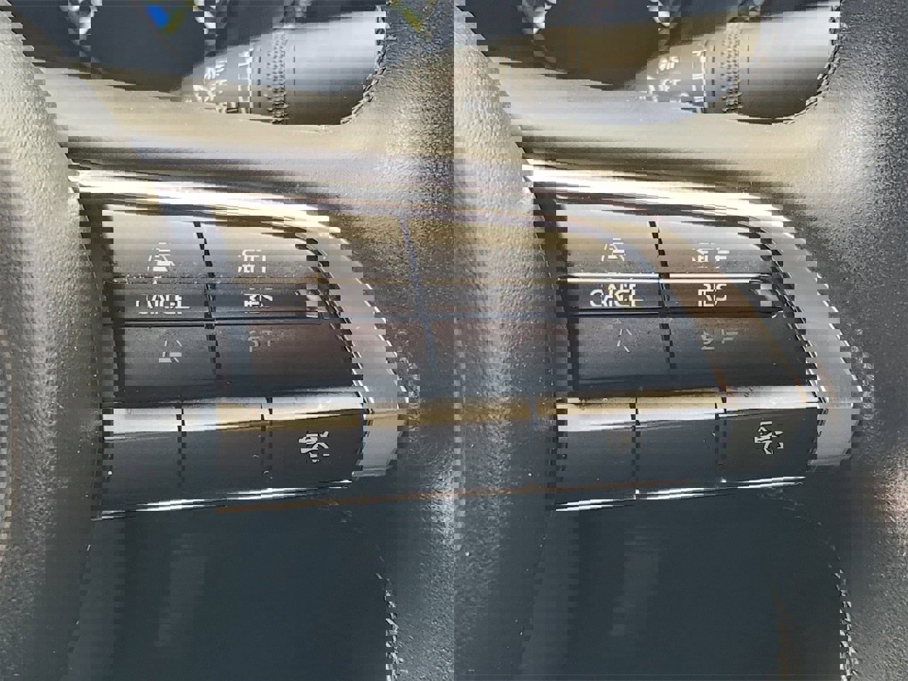 Used 2025 MAZDA MAZDA3 s image 27