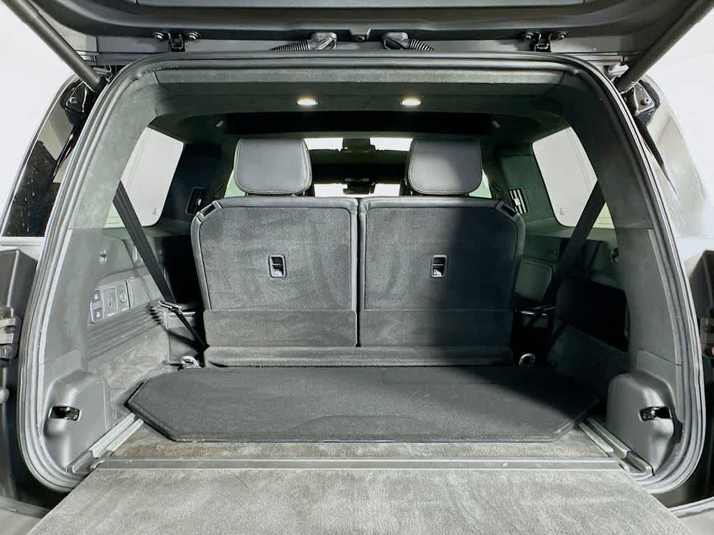Used 2025 Rivian R1S Adventure image 19