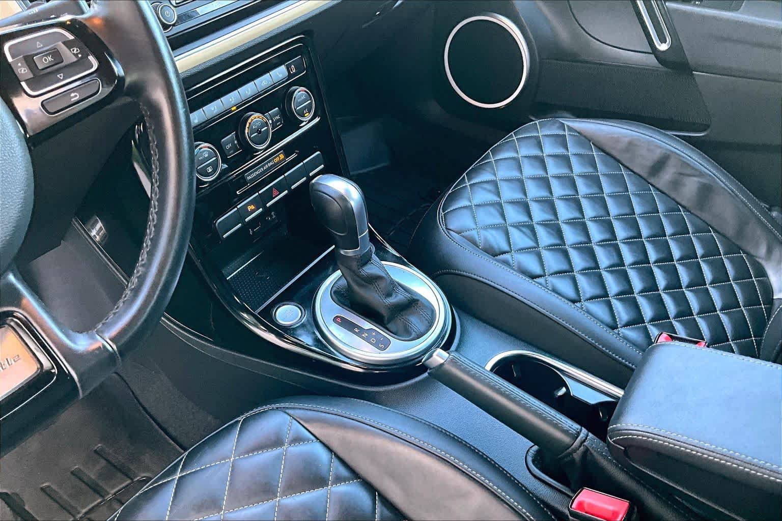 Used 2019 Volkswagen Beetle 2.0T Final Edition SEL FWD image 16