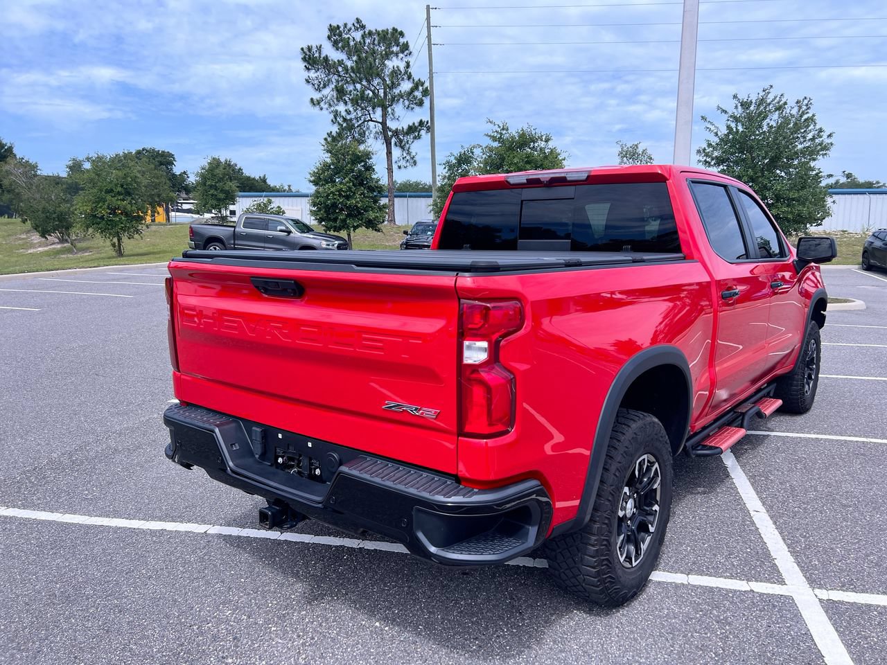 Used 2023 Chevrolet Silverado 1500 ZR2 AWD/4WD image 3