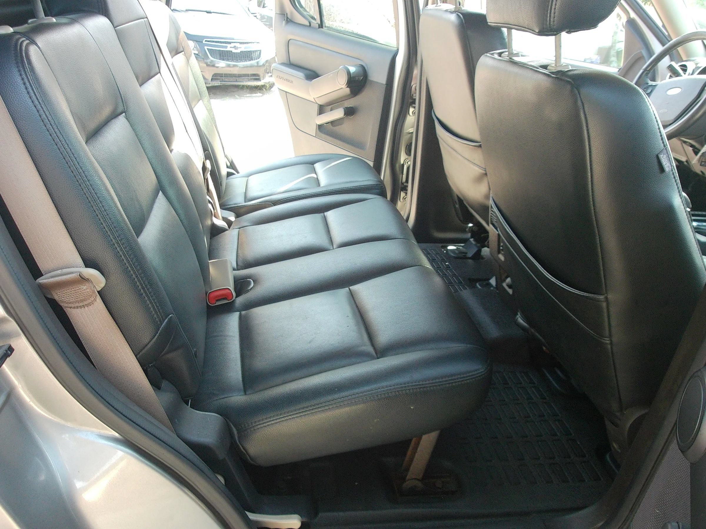 Used 2008 Ford Explorer Sport Trac XLT AWD/4WD image 30
