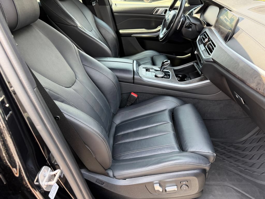 Used 2022 BMW X5 xDrive40i AWD/4WD image 16