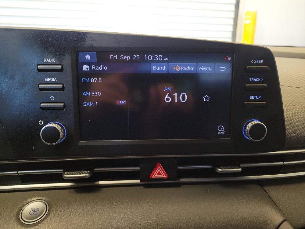 Used 2021 Hyundai Elantra SEL FWD image 25