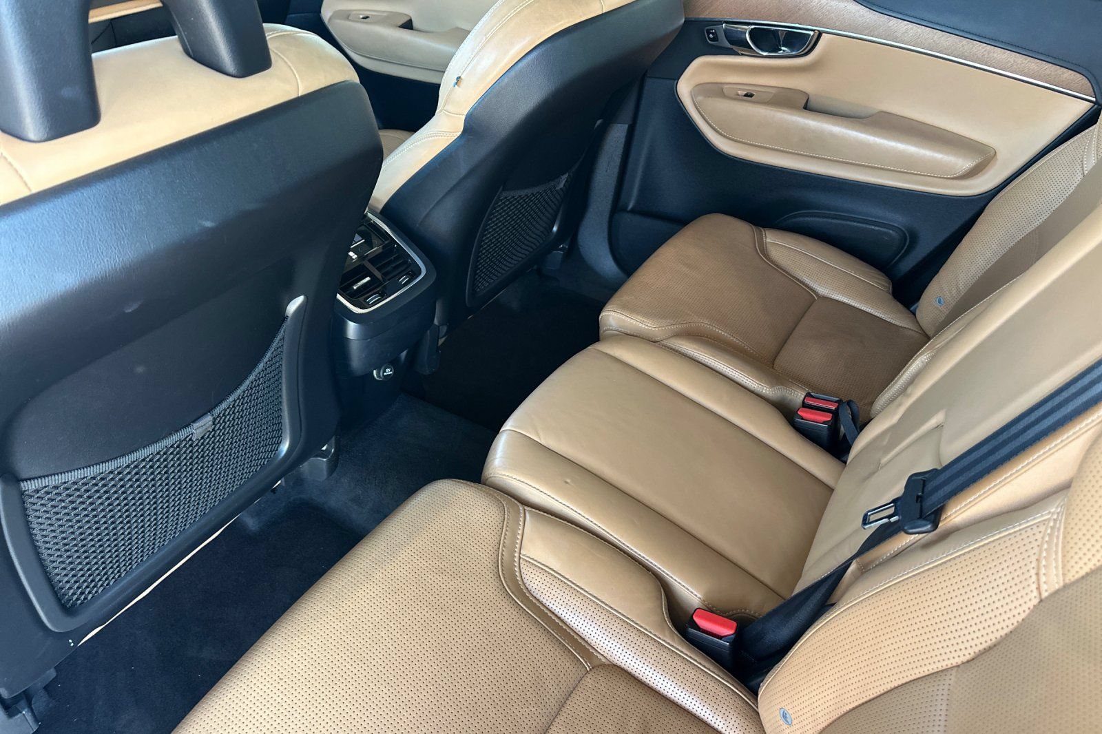 Used 2016 Volvo XC90 T6 Inscription AWD/4WD image 4