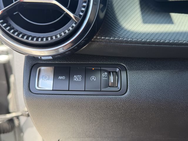 Used 2025 Chevrolet Equinox LT AWD/4WD image 21