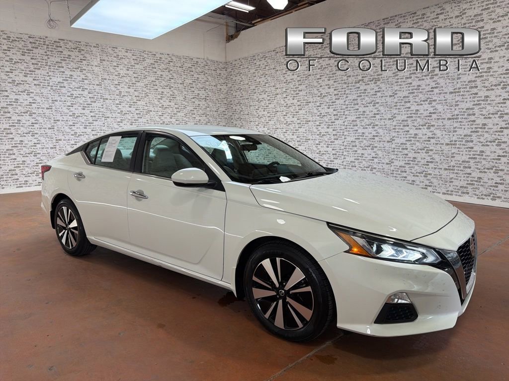 Used 2021 Nissan Altima 2.5 SV FWD image 1