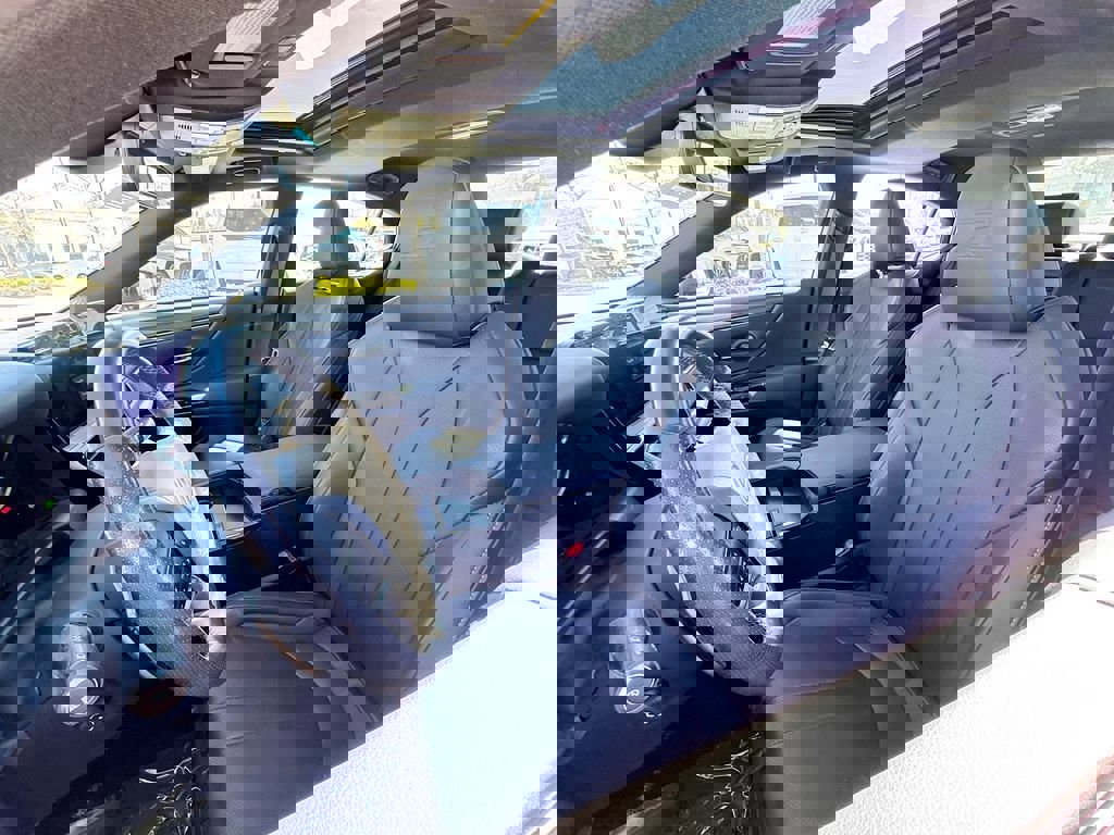 Used 2023 Lexus ES 300h F Sport image 11