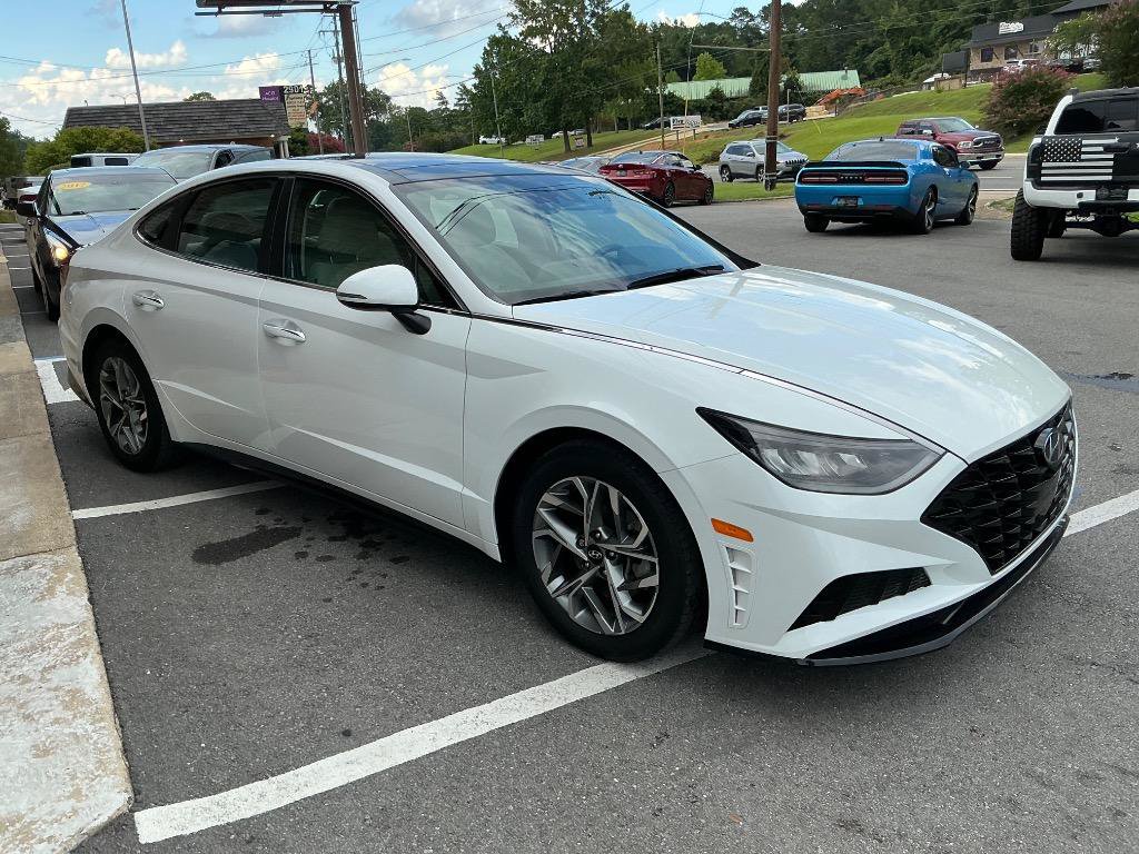 Used 2022 Hyundai Sonata SEL w/ Convenience Package FWD image 4