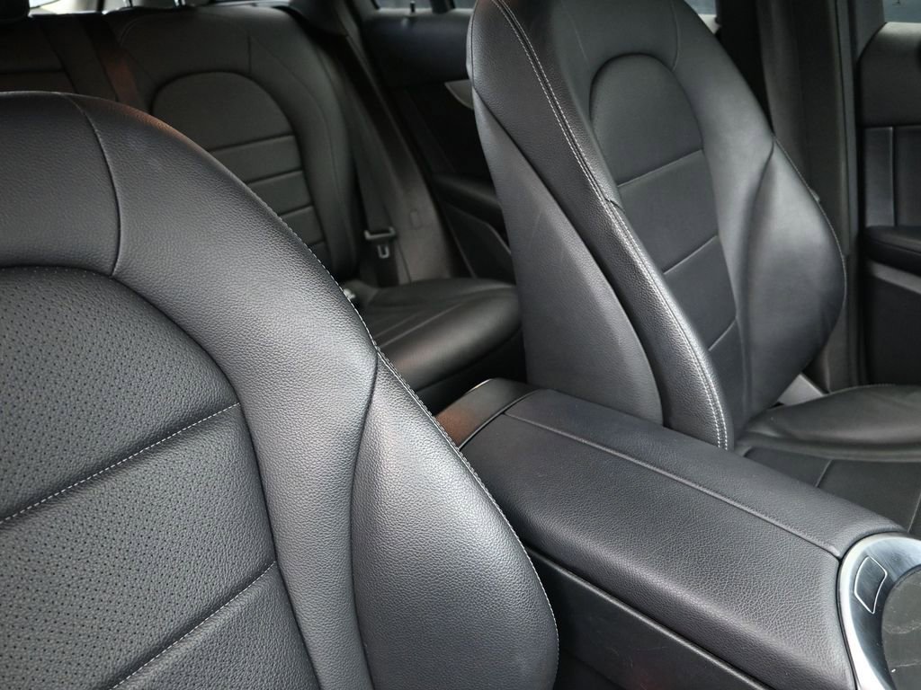 Used 2021 Mercedes-Benz GLC 300 image 25