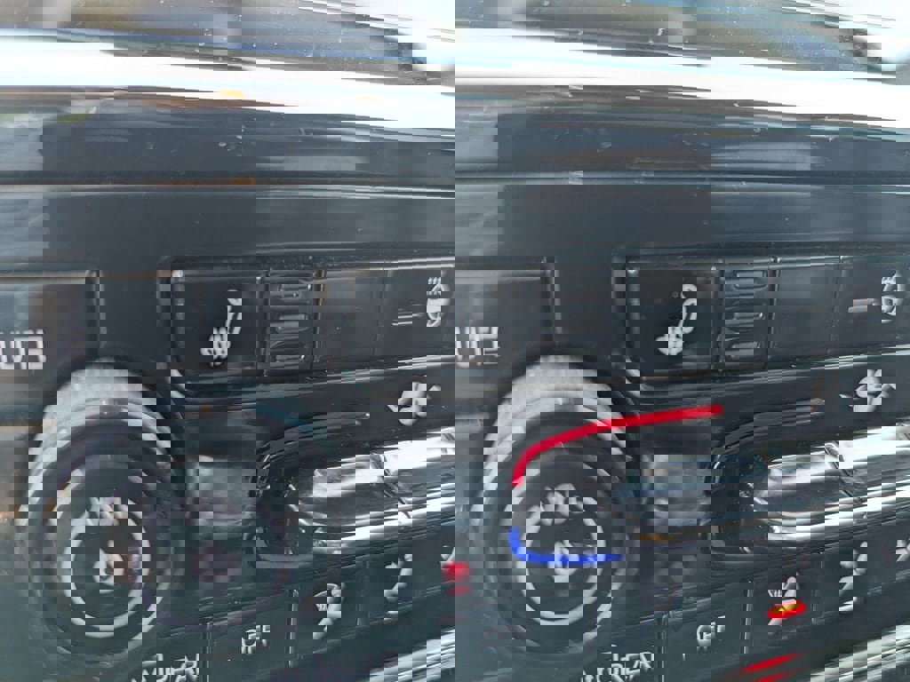 Used 2021 Jeep Grand Cherokee L Limited image 24