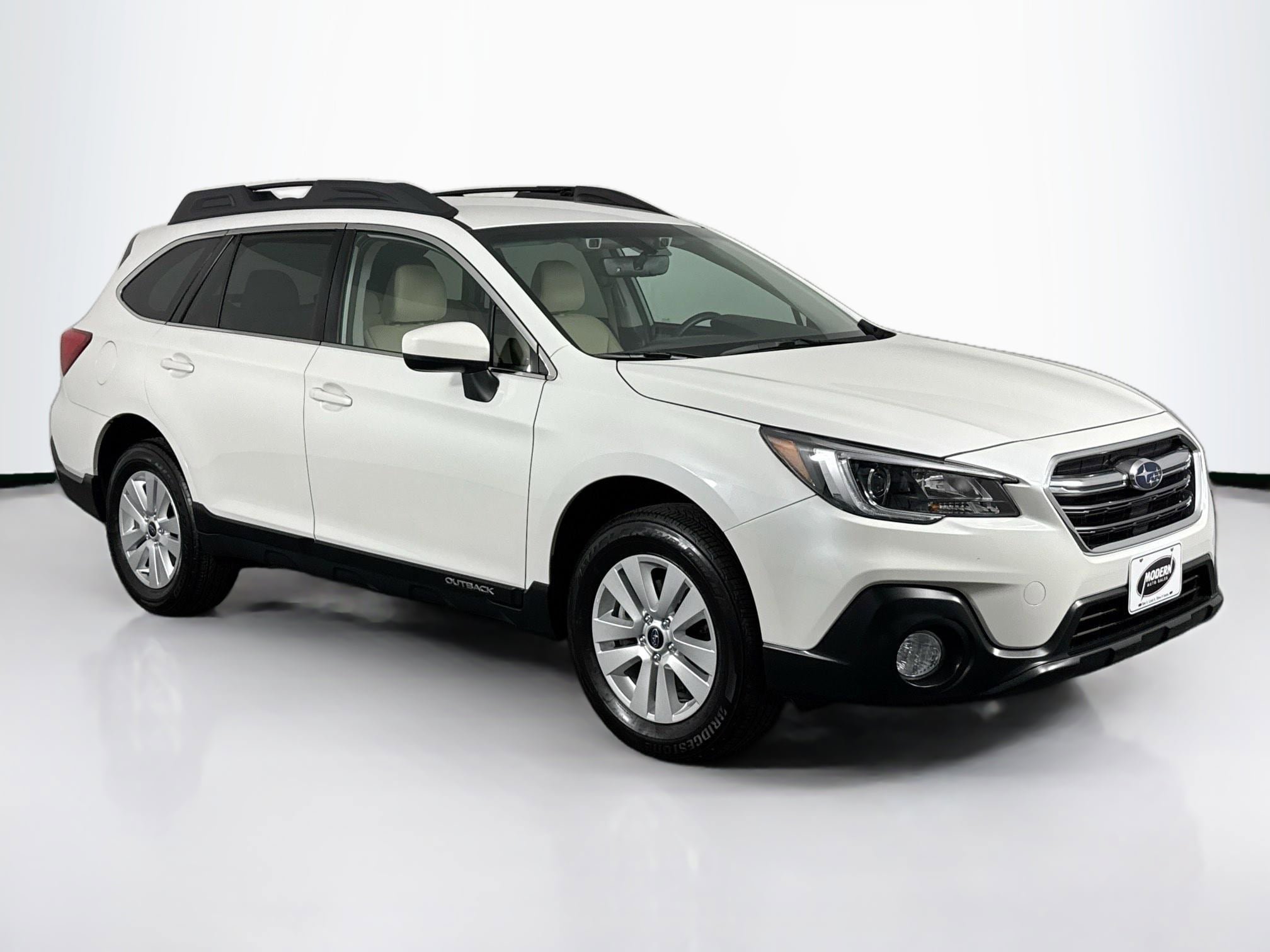 Used 2019 Subaru Outback 2.5i Premium AWD/4WD image 2