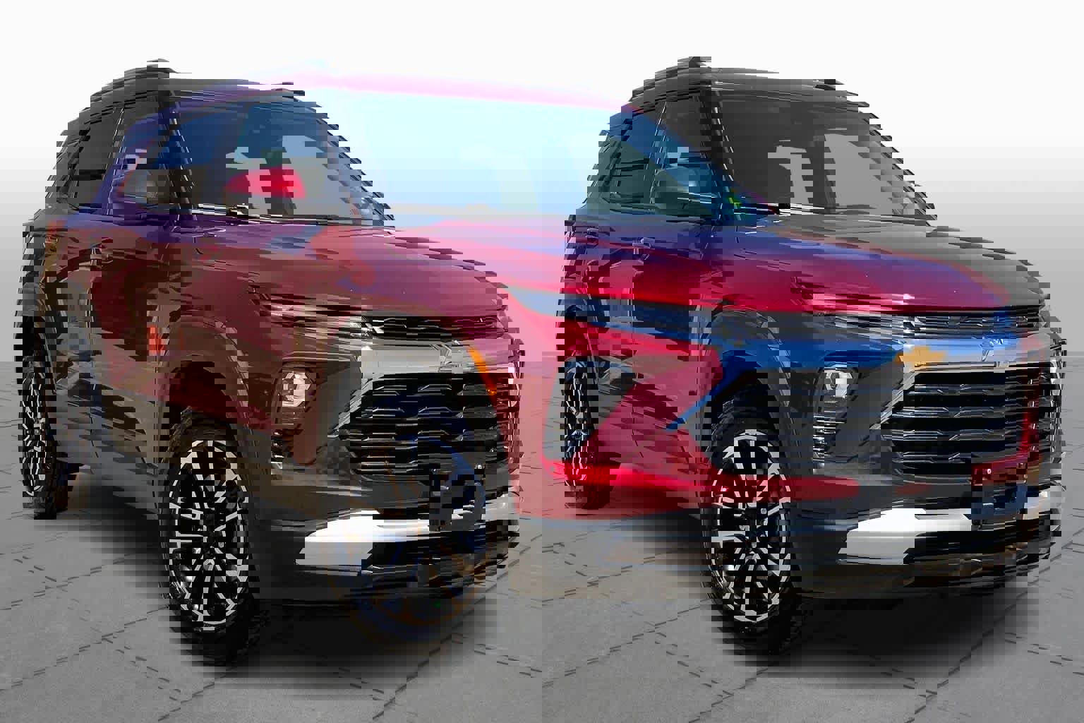 Used 2025 Chevrolet TrailBlazer LT image 3