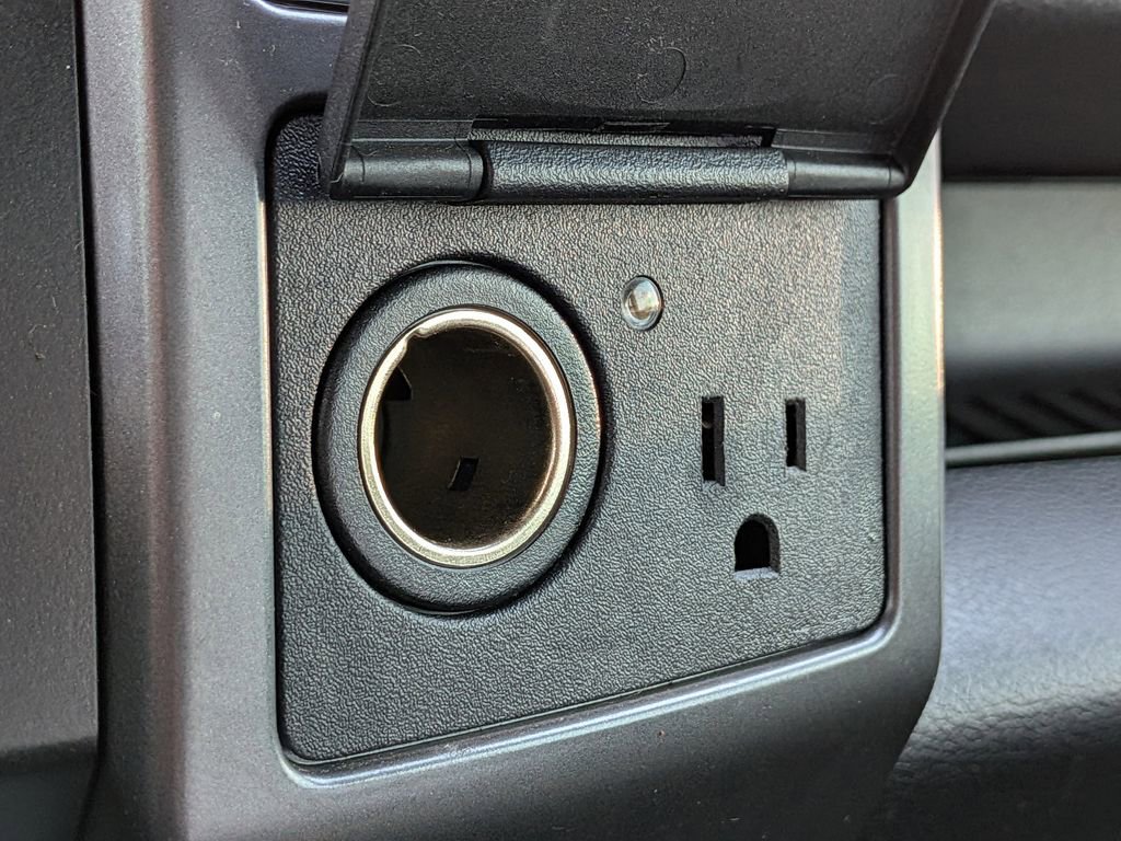 Used 2017 Ford F150 XLT w/ Equipment Group 302A Luxury image 22