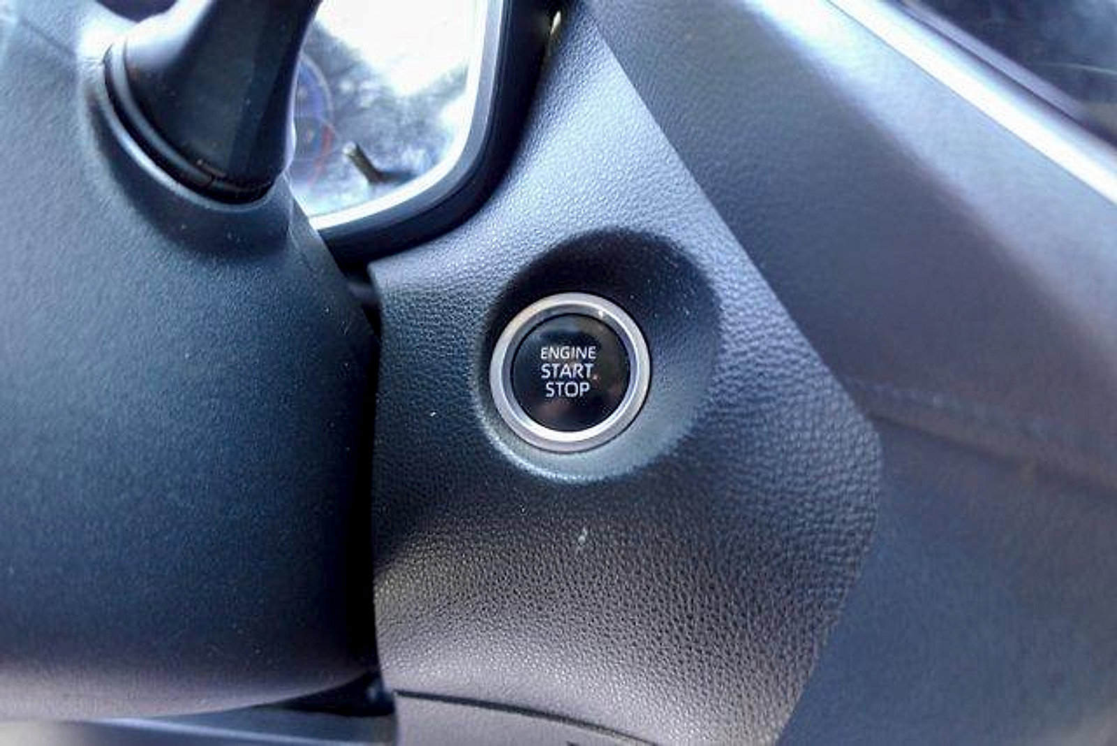 Certified 2023 Toyota Corolla Cross XLE FWD image 23