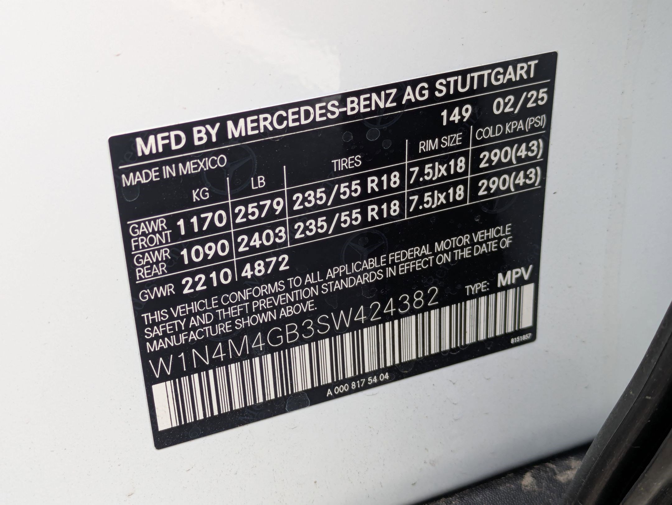 New 2025 Mercedes-Benz GLB 250 image 36