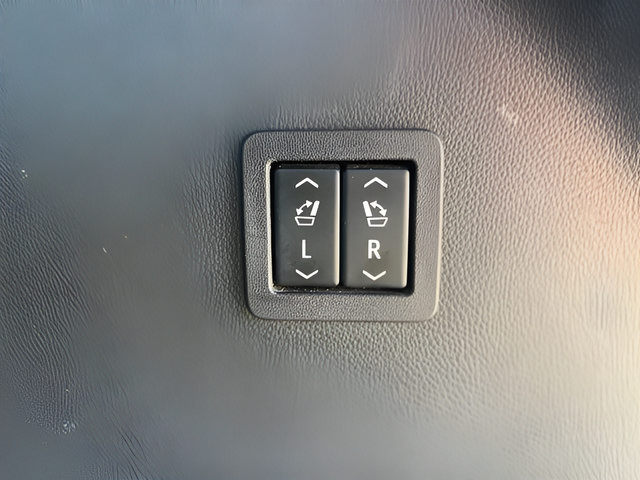 Used 2022 Buick Enclave Premium FWD image 9