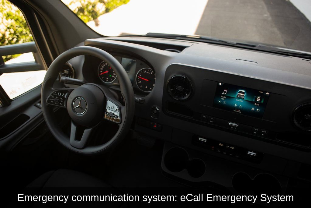 Used 2023 Mercedes-Benz Sprinter 4500 image 34