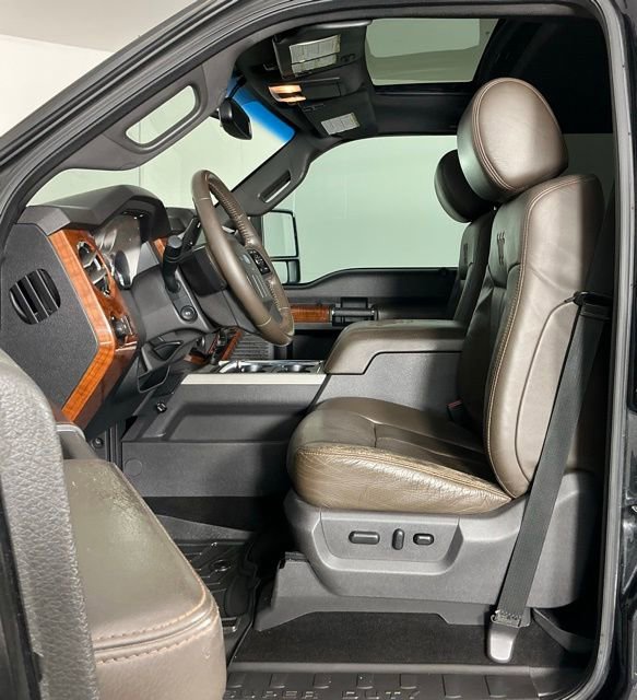 Used 2015 Ford F250 King Ranch w/ FX4 Off-Road Package AWD/4WD image 13