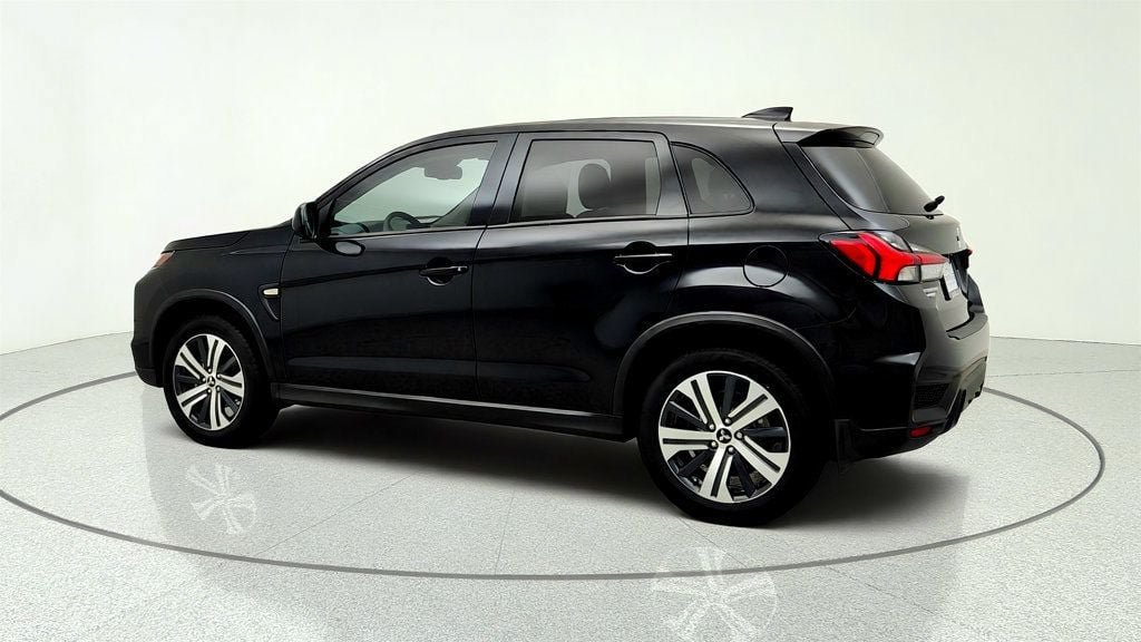 Used 2025 Mitsubishi Outlander Sport LE AWD/4WD image 7