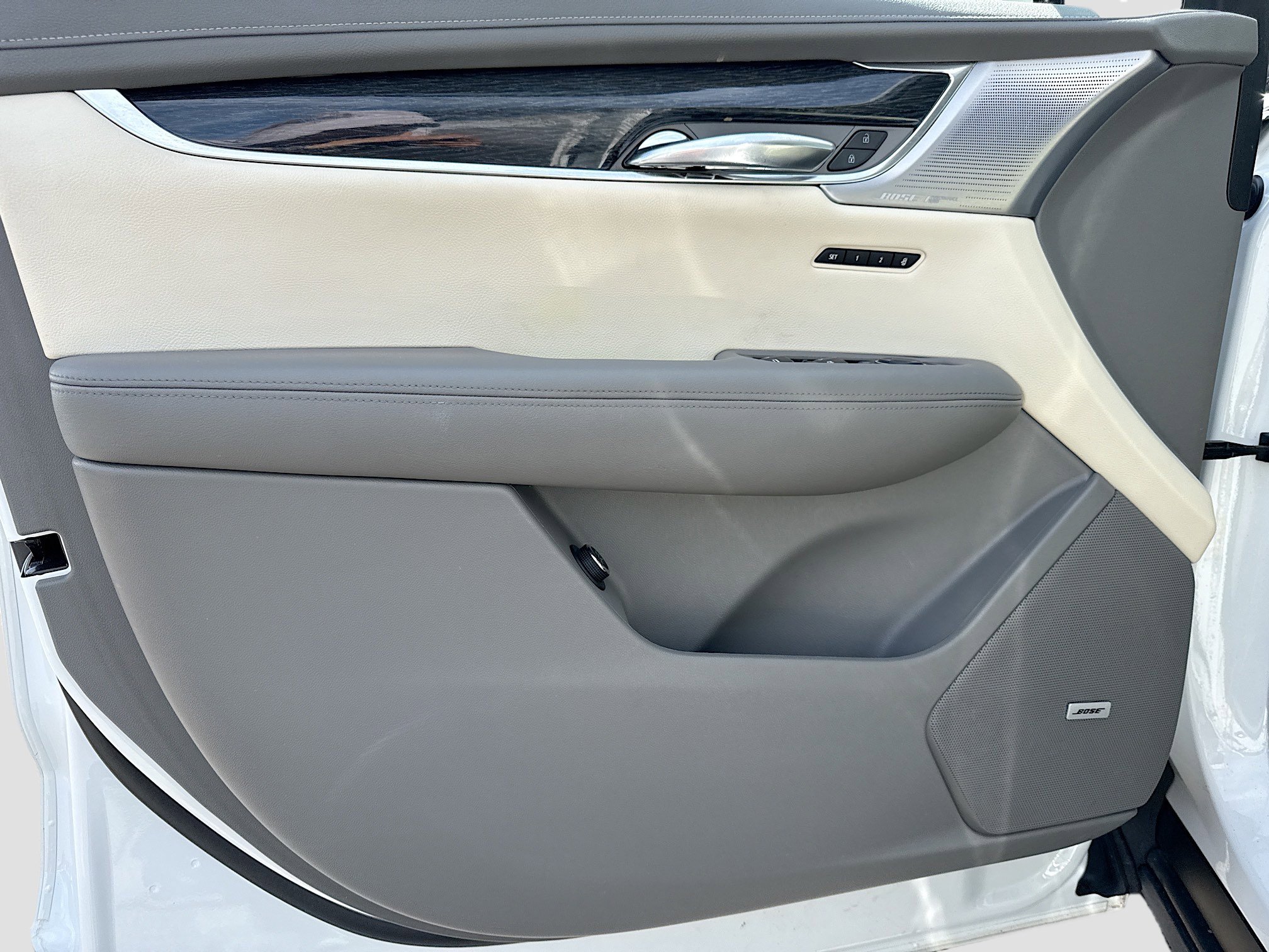 Used 2020 Cadillac XT6 Premium Luxury AWD/4WD image 23