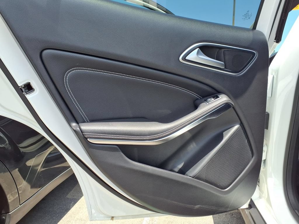 Used 2020 Mercedes-Benz GLA 250 image 21
