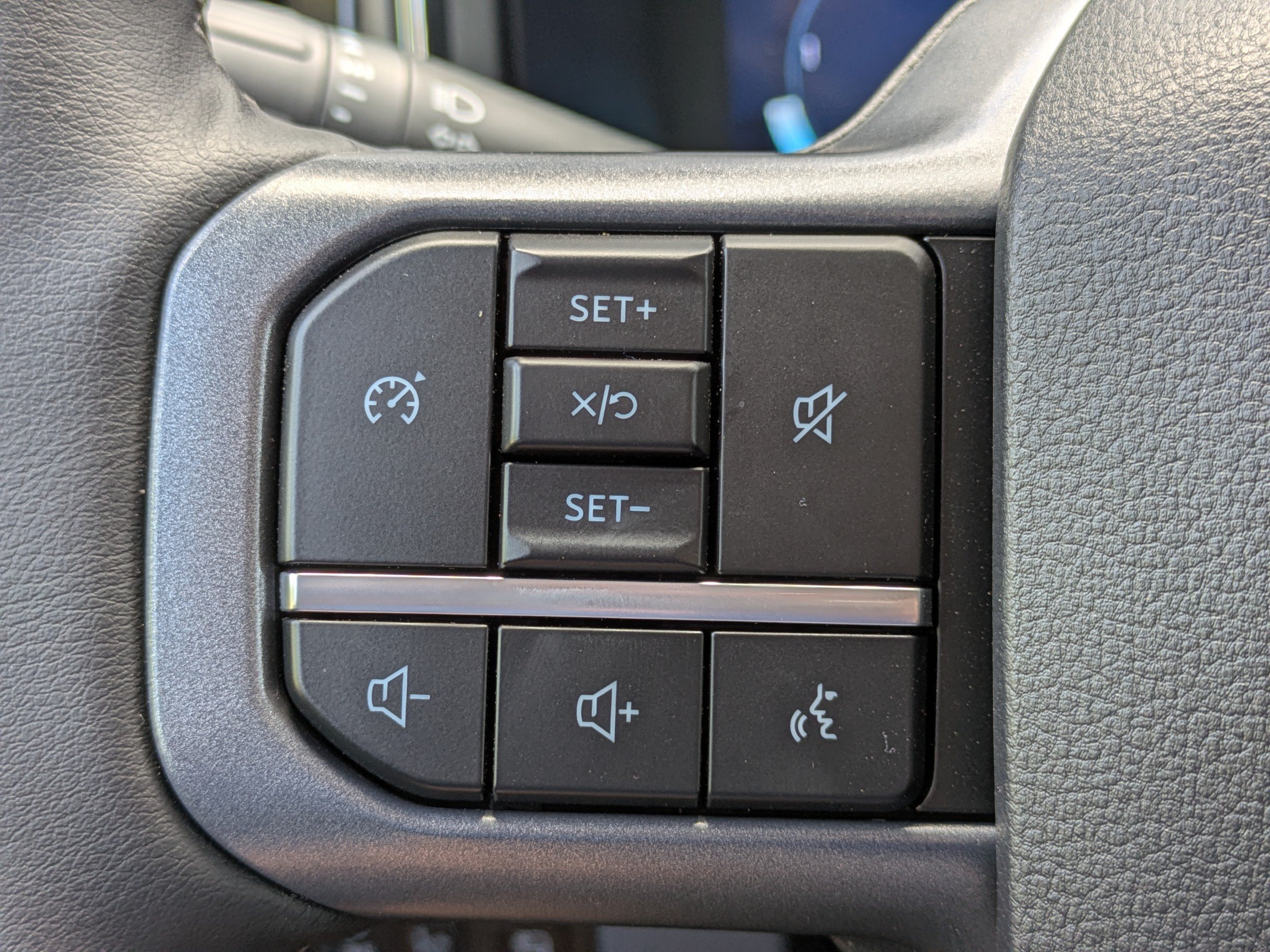 Used 2026 Ford F450 Lariat AWD/4WD image 28