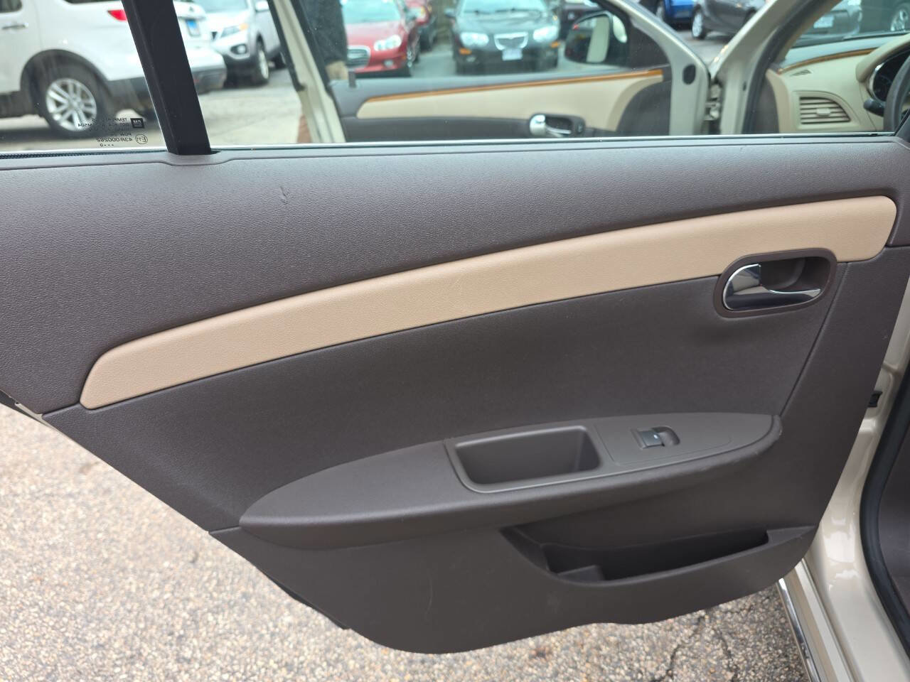 Used 2010 Chevrolet Malibu LT w/ Power Convenience Package image 10