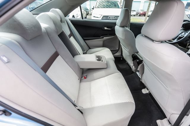 Used 2012 Toyota Camry LE FWD image 41