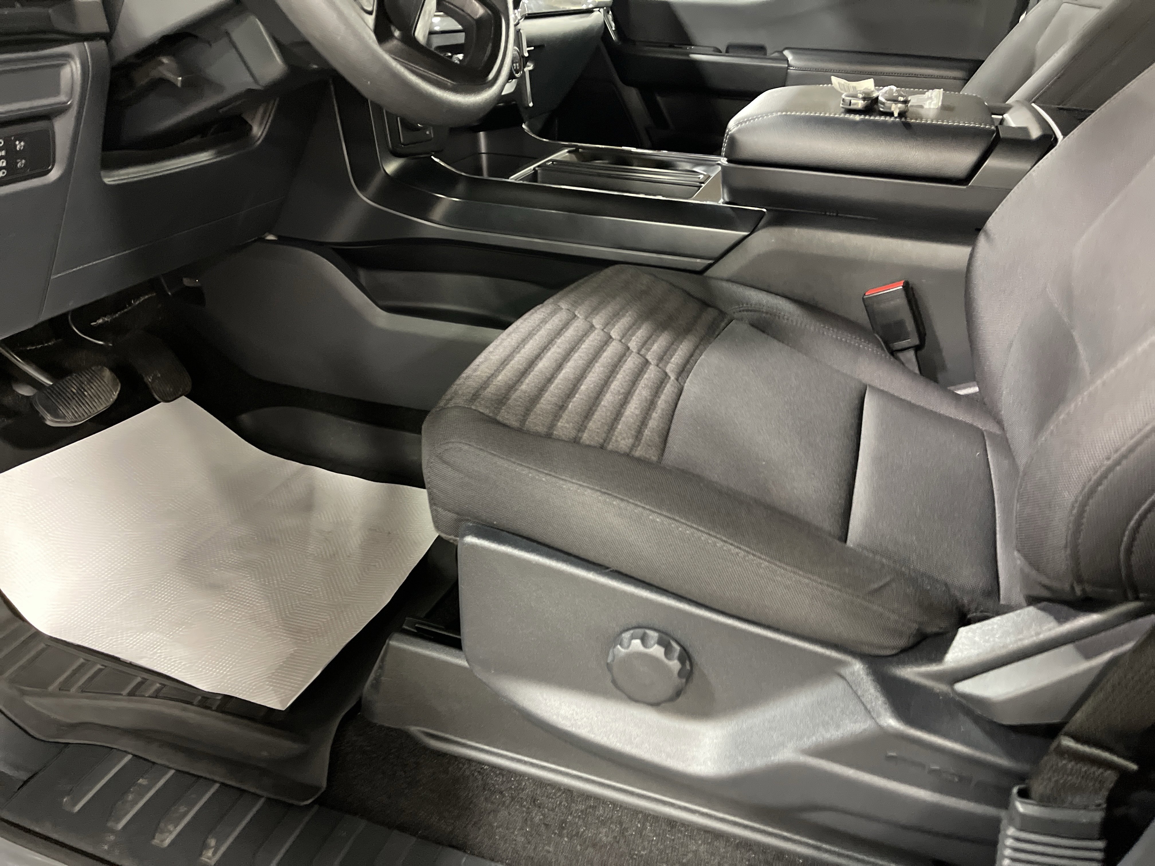 Used 2022 Ford F150 XL w/ STX Appearance Package image 12