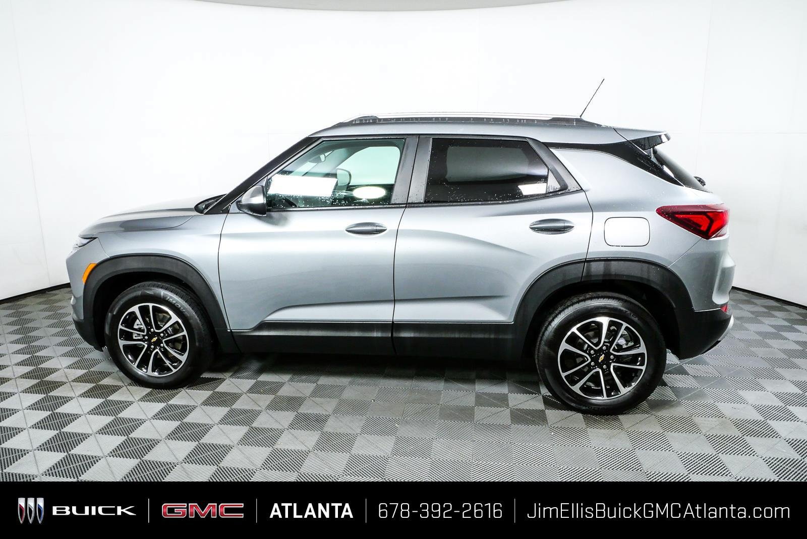 Certified 2025 Chevrolet TrailBlazer LT AWD/4WD image 27