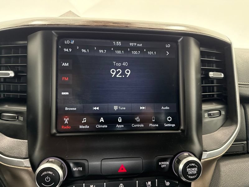 Used 2020 RAM 1500 Laramie RWD image 27