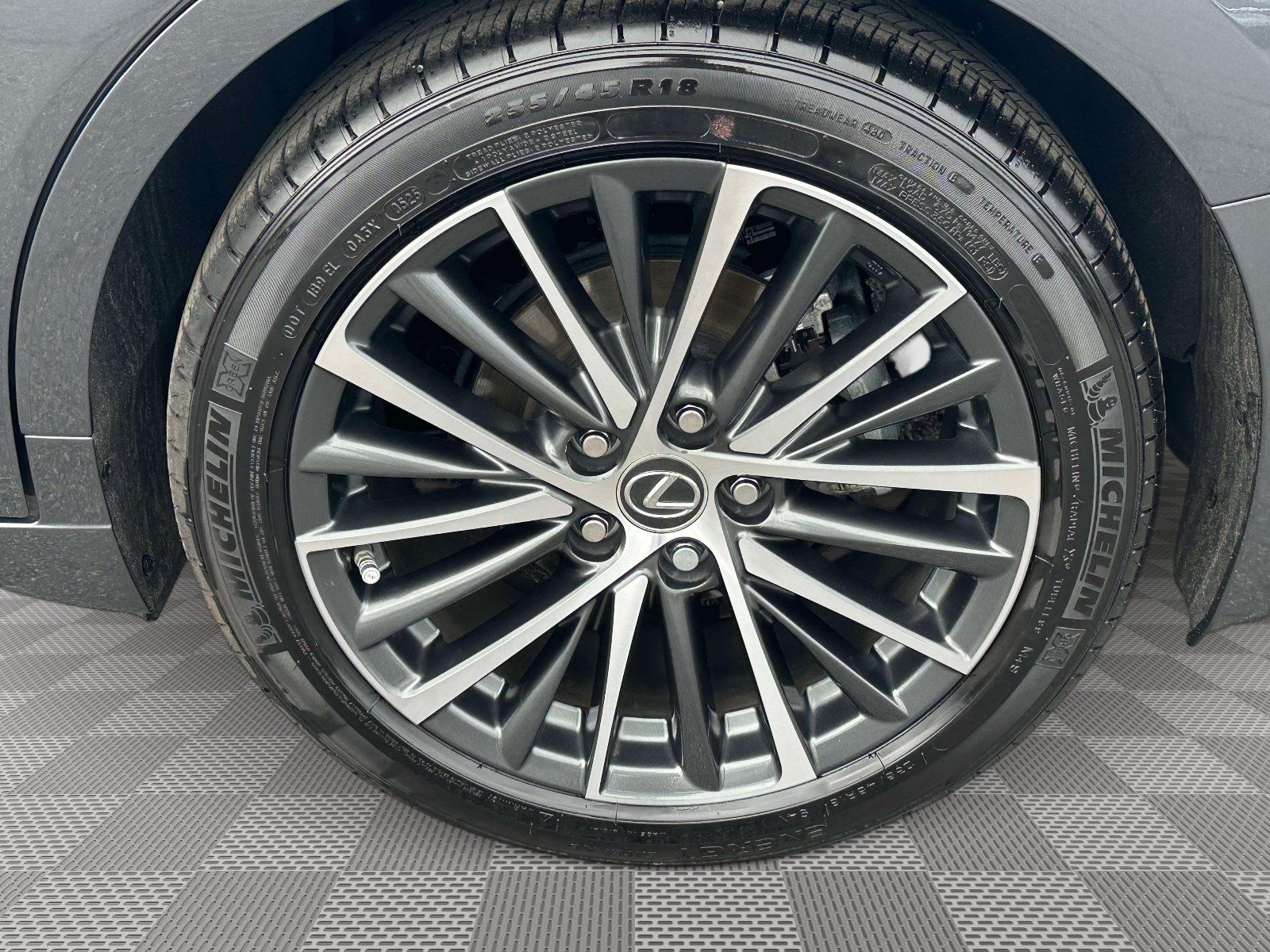 Used 2025 Lexus ES 300h w/ Premium Package FWD image 36