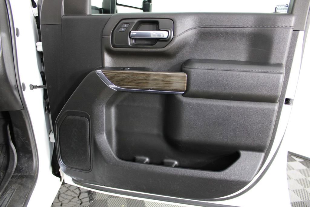 Used 2023 Chevrolet Silverado 2500 LT image 34