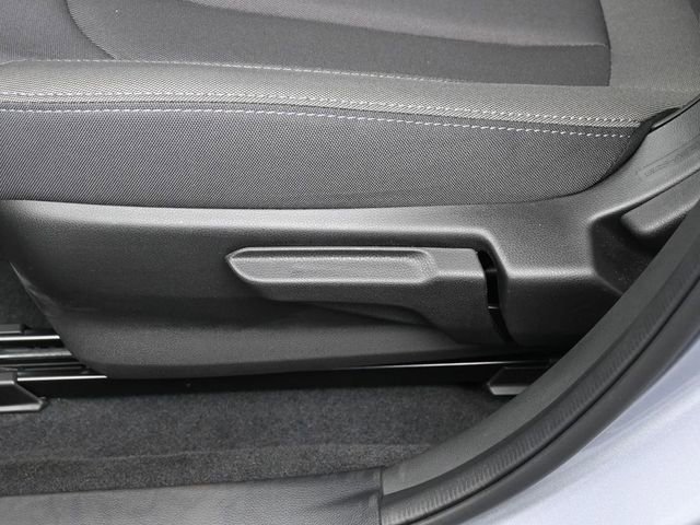 Used 2025 Subaru Crosstrek 2.0i Premium image 17