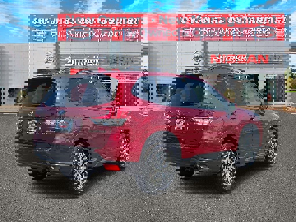 Used 2023 Subaru Forester Premium image 5