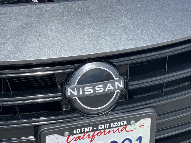 Used 2025 Nissan Versa SV FWD image 30