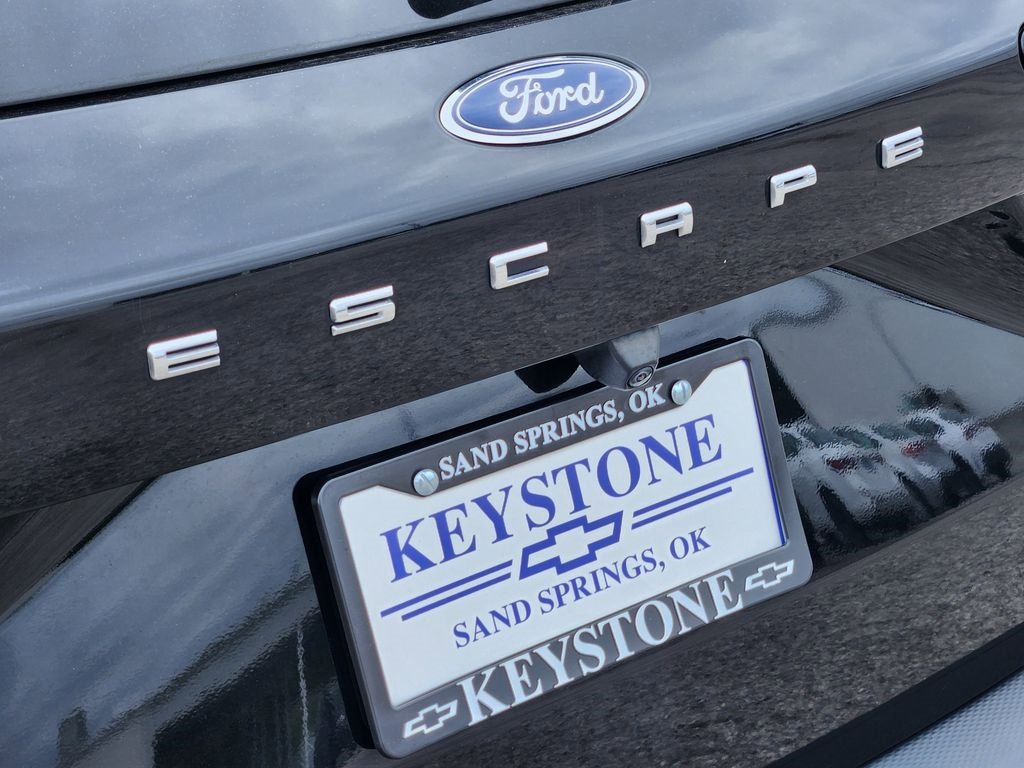 Used 2023 Ford Escape Active w/ Cold Weather Package FWD image 11